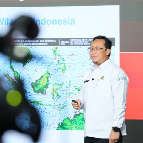 BMKG Imbau Masyarakat Waspada Dinamika Cuaca Jelang Malam Tahun Baru