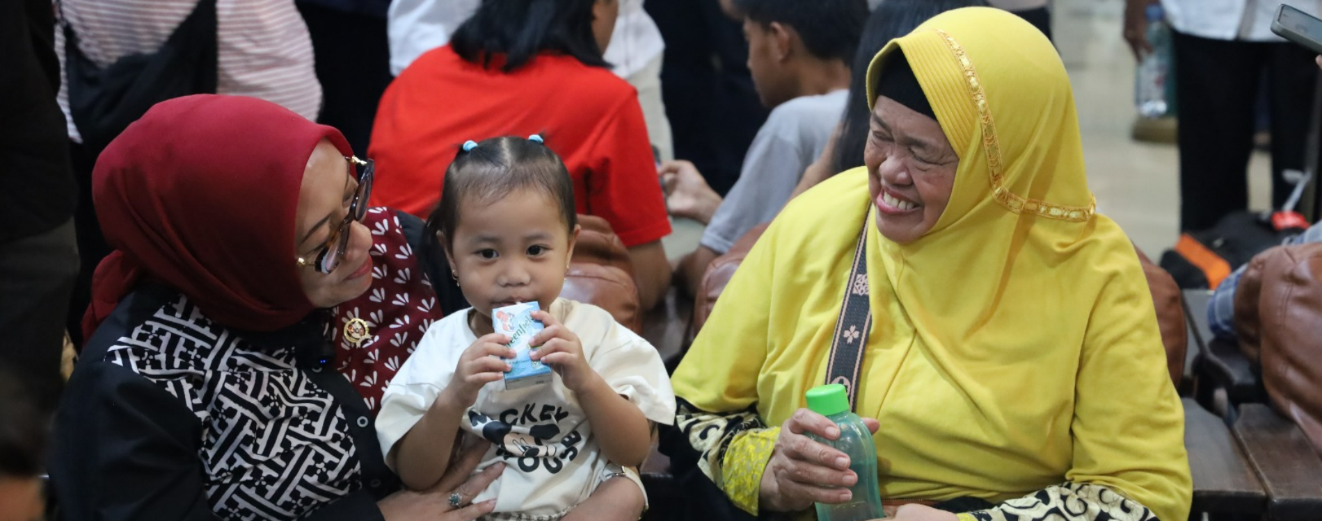 Menteri PPPA Pastikan Fasilitas Ramah Perempuan dan Anak di Terminal Bus dan Stasiun Kereta Api