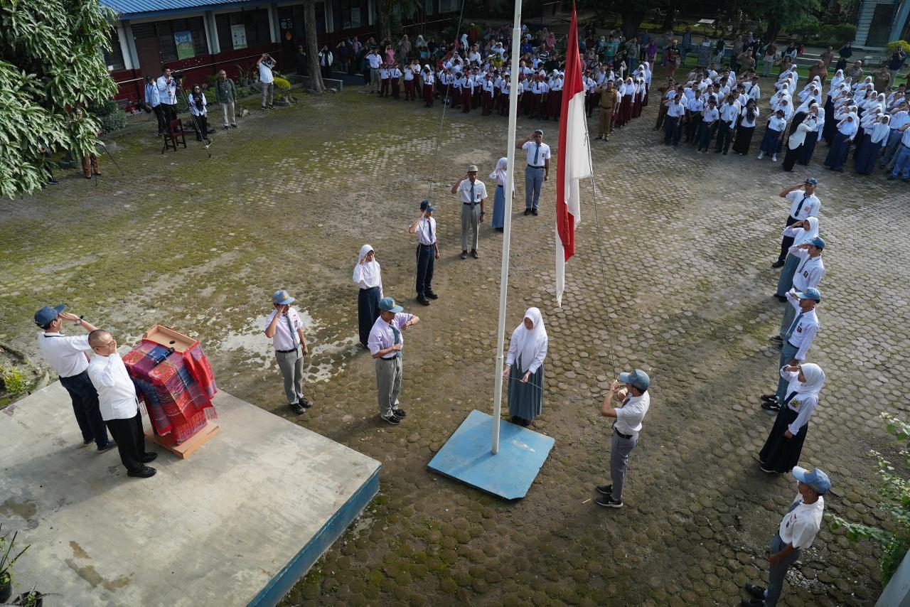 SE Nomor 4 Tahun 2026  Tentang Upacara Bendera di Sekolah,  Wajibkan Ikrar Pelajar dan Lagu Kerukunan