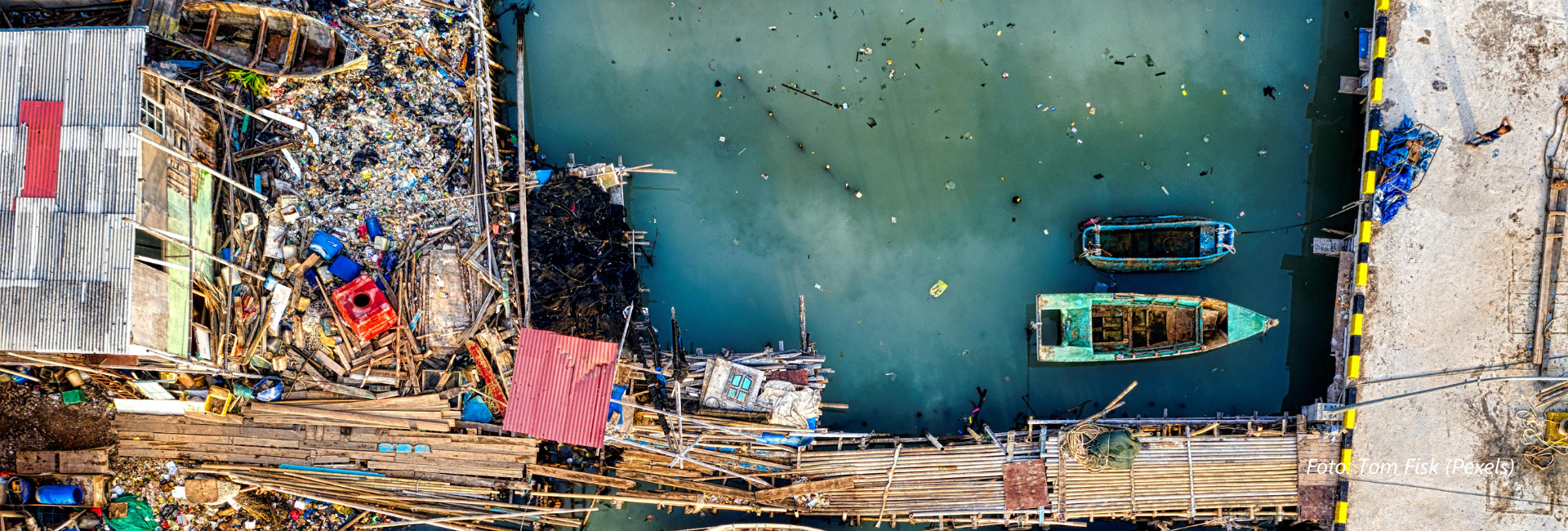 Asa Nelayan dalam Kepungan Polutan, Target 70 Persen Ambisi Global yang Tercegat di Selokan Lokal