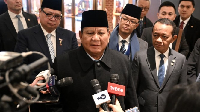 Diplomasi "Garis Depan" Prabowo: Antara Panggung Trump dan Nasib Gaza