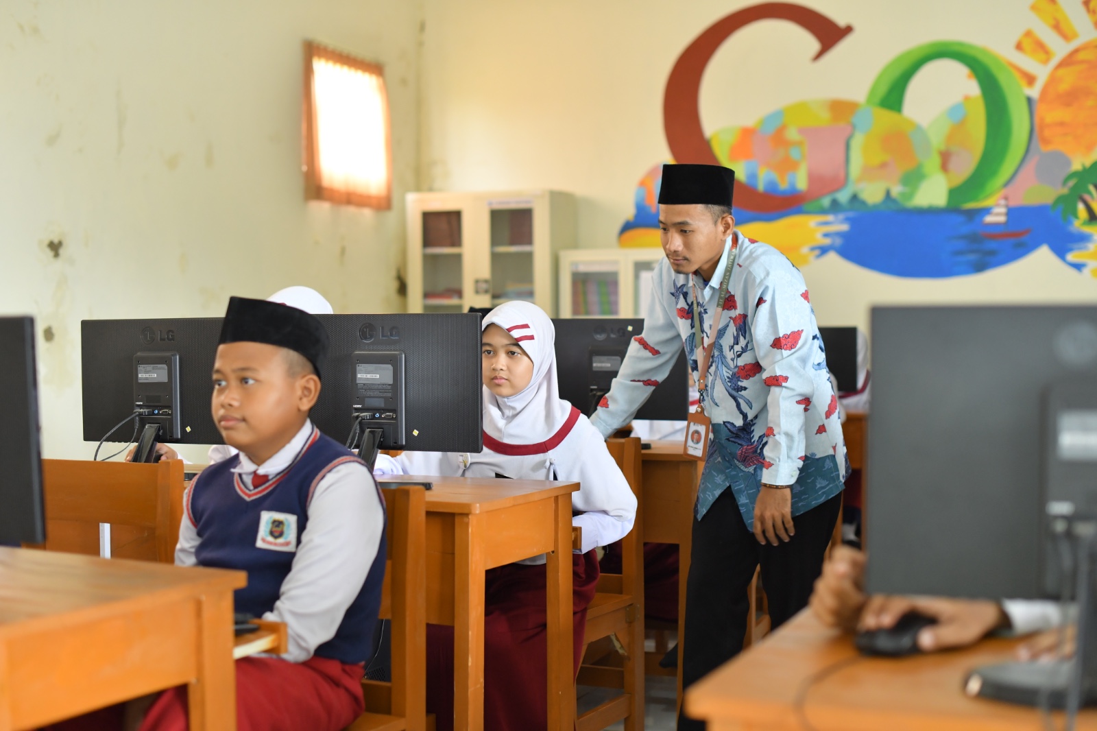 Hari Kedua Simulasi TKA SD/SMP Berjalan Normal, Kendala Teknis Jadi Bagian dari Uji Kesiapan Sistem