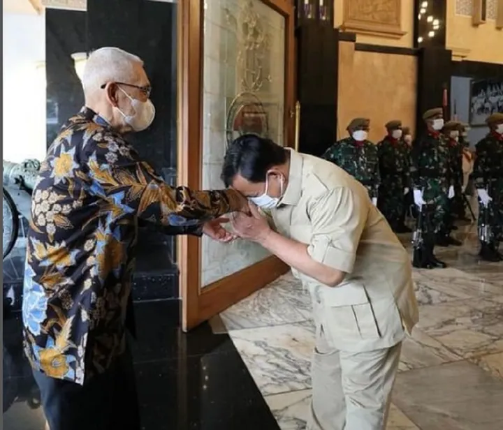 Dari Genggaman Koran ke Tongkat Komando: Perjalanan Pulang Sang Jenderal Santun Tri Sutrisno