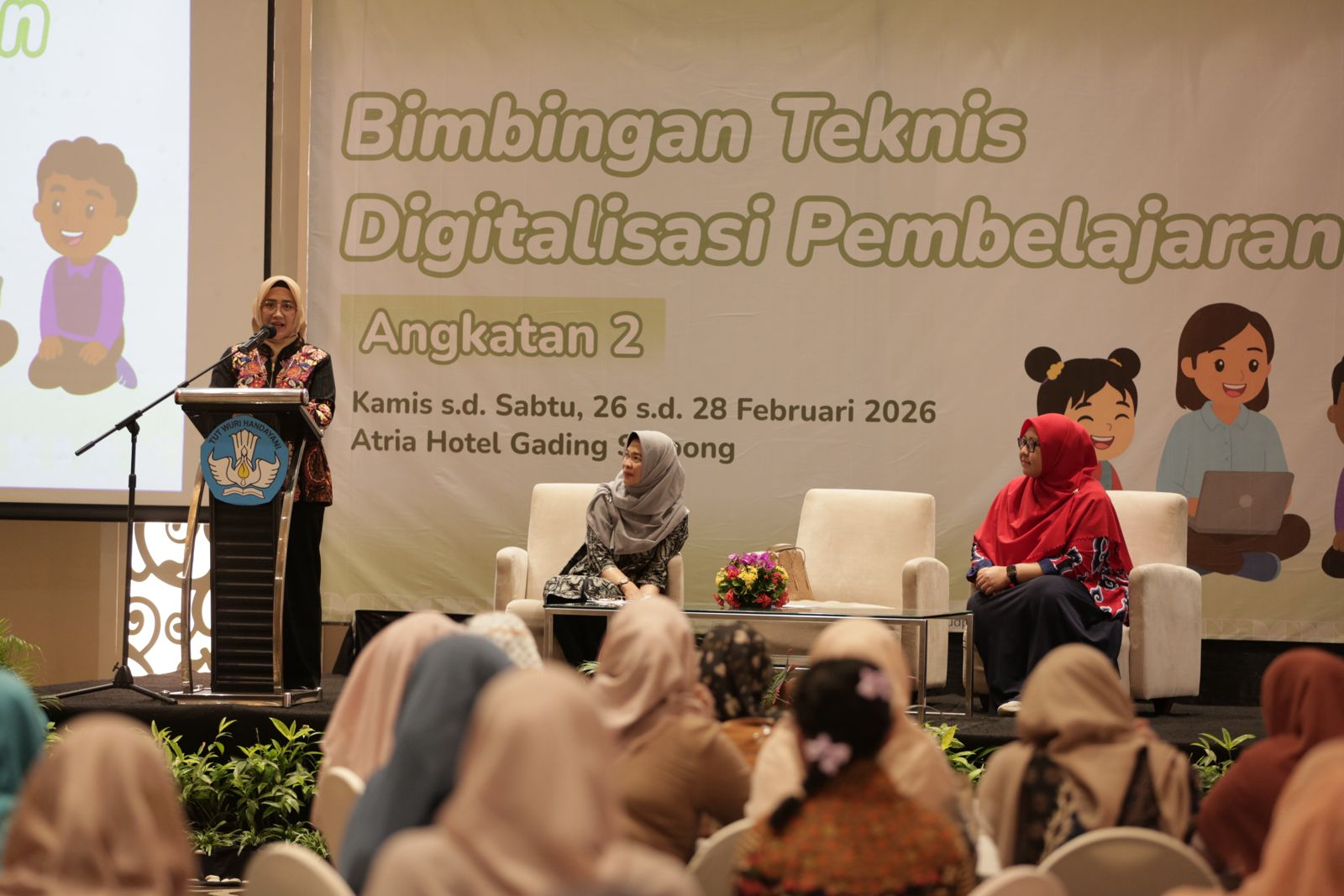 Dr Nia Nurhasanah M.Pd: “Peserta Bimtek Digitalisasi Pembelajaran Jangan Pelit Ilmu dan Harus Menjadi Pioner Agen Perubahan Satuan PAUD di Daerahnya”