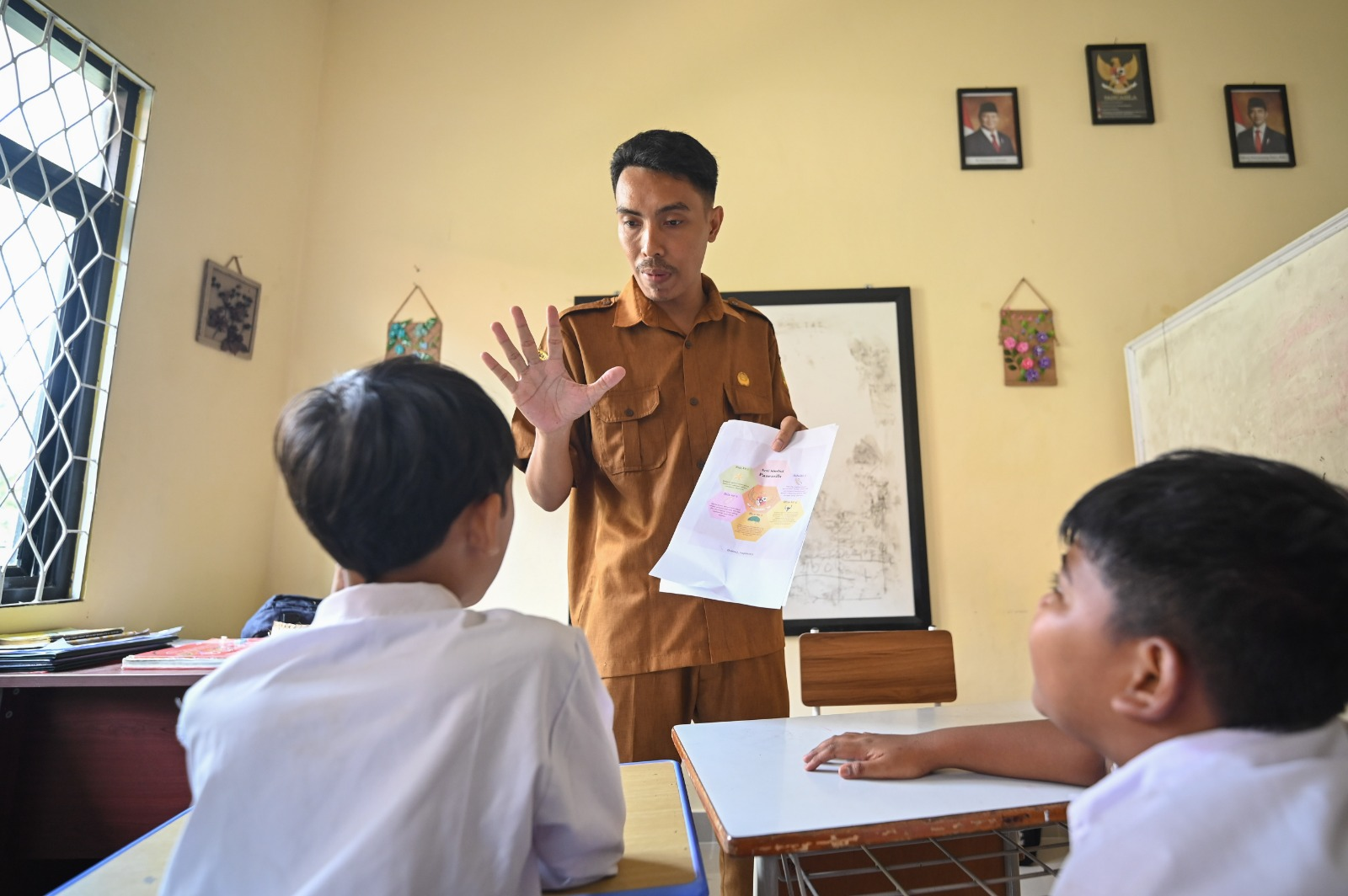 Kemendikdasmen Relaksasi Dana BOSP 2026 untuk Honor Guru Non-ASN