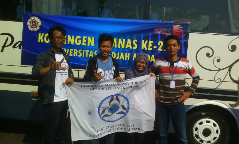 Kisah Rif’an Bisa Kuliah di UGM hingga S3 di Belanda Meski Hadapi Keterbatasan Ekonomi