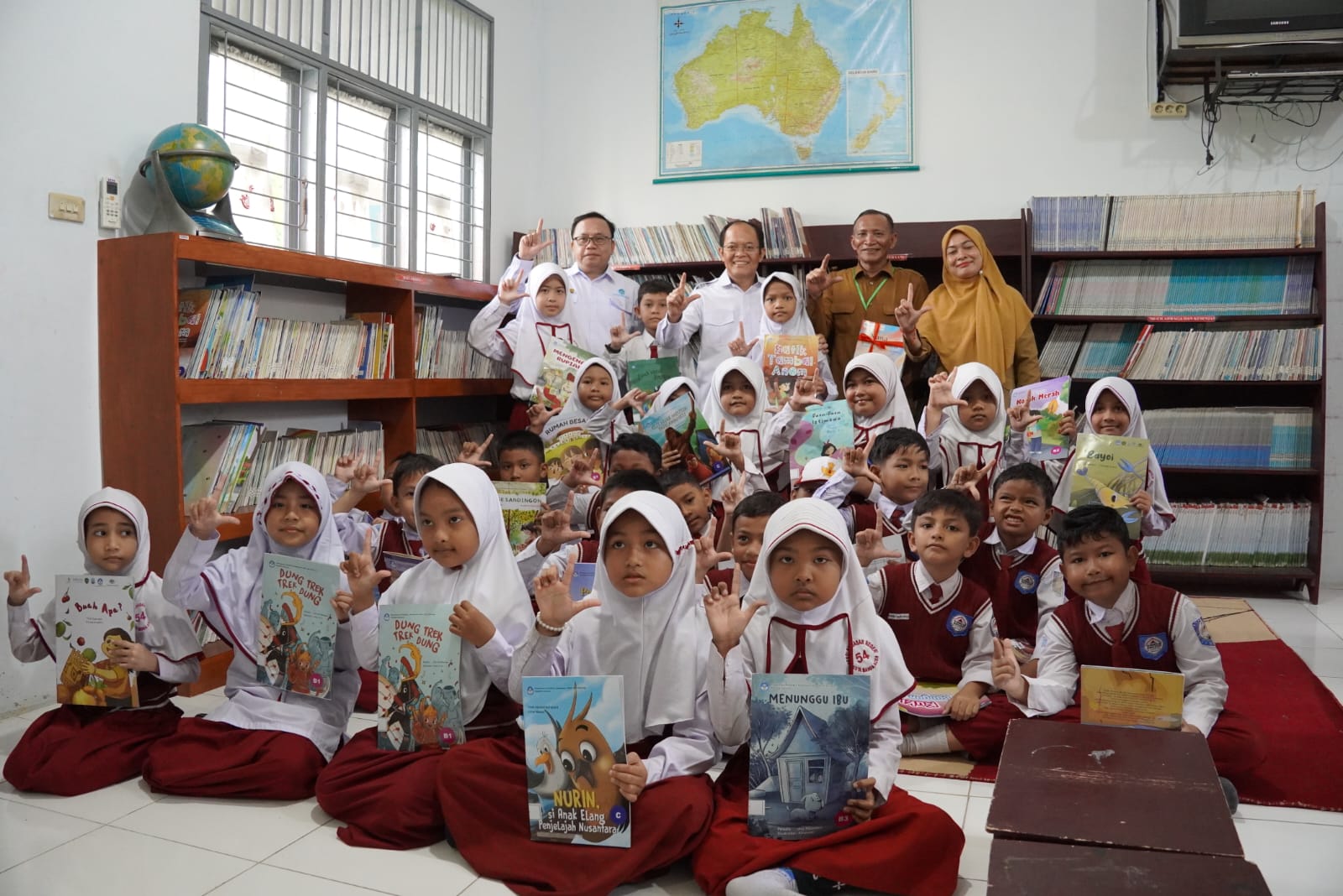 Diserbu Murid, Buku Bermutu Hidupkan Perpustakaan Sekolah di Banda Aceh