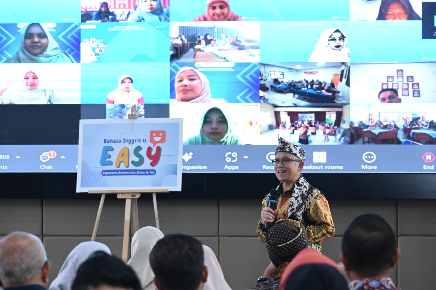 Menembus Sekat Bahasa Inggris di Ruang Kelas Dasar, Misi Besar 90.447 Guru SD Fasih Cas Cis Cus