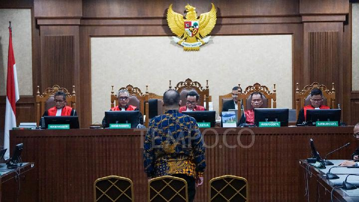 Tragedi Nalar di Ruang Sidang: Menakar Absurditas Tuntutan 18 Tahun Mas Menteri