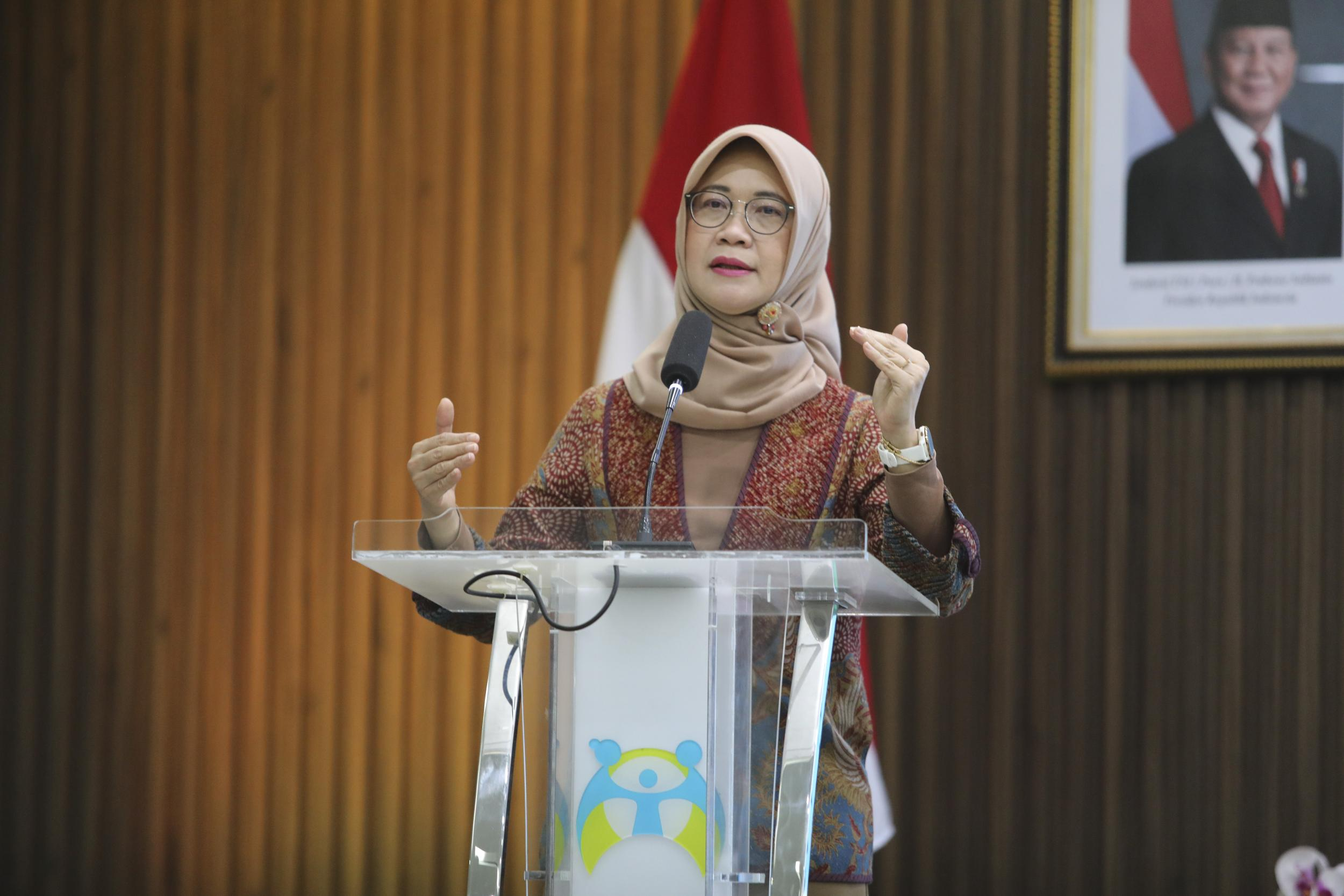 Kemenko PMK Dorong Penguatan Peran Keluarga dan Guru dalam Pemanfaatan AI di Dunia Pendidikan
