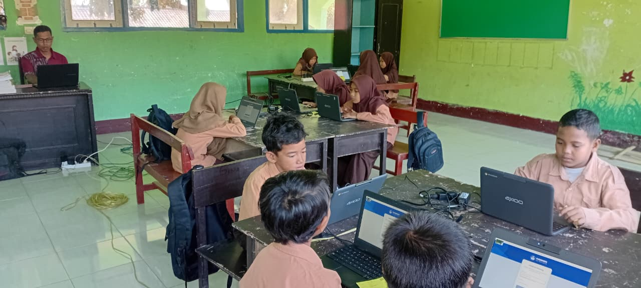 Implementasikan SPMB "Ramah" Pemda, Guru dan Sekolah Bergerak Bersama Layani Masyarakat