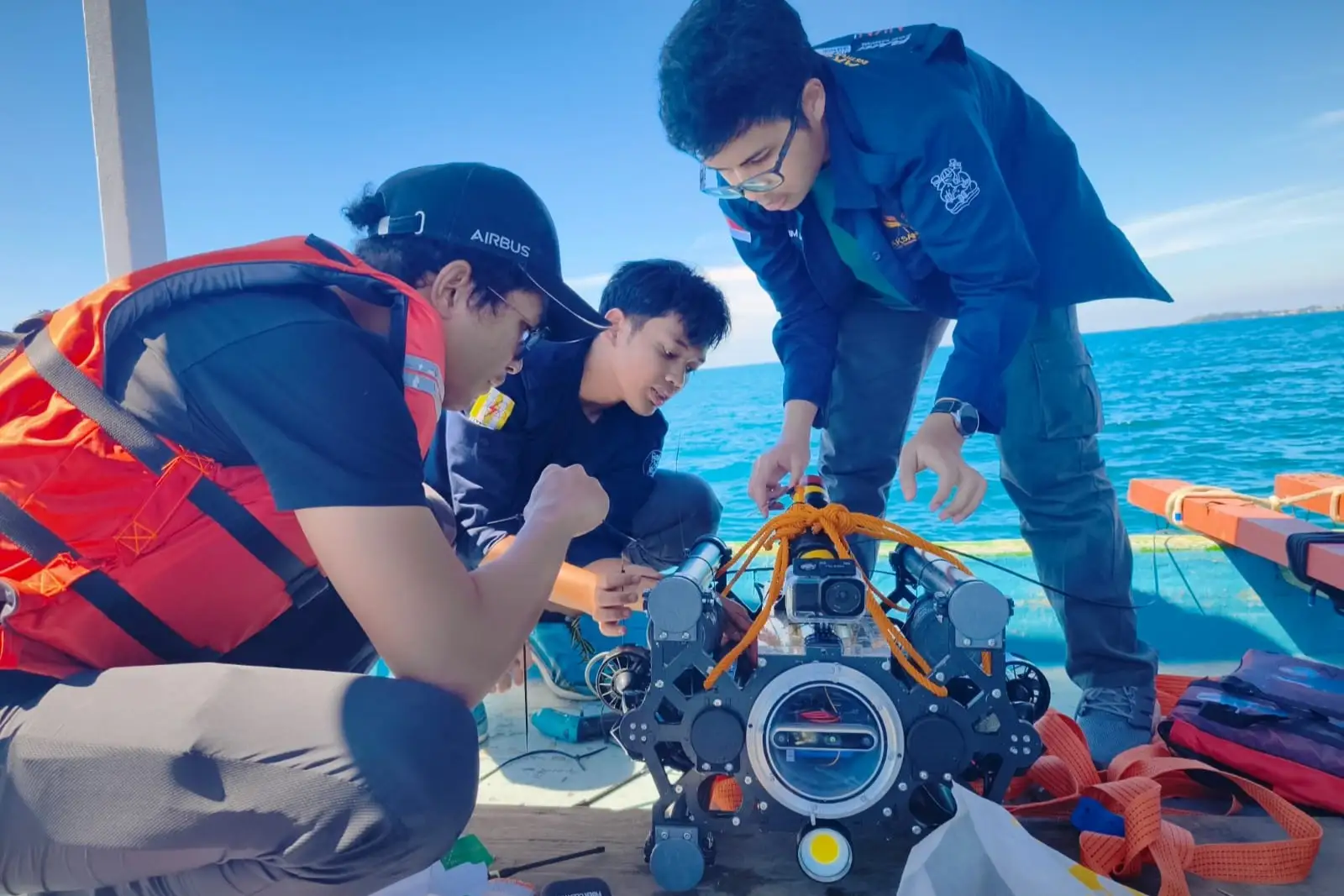 ITB dan BRIN Uji Coba Robot Bawah Air (ROV) Hasil Riset Multidisplin di Perairan Kepulauan Seribu