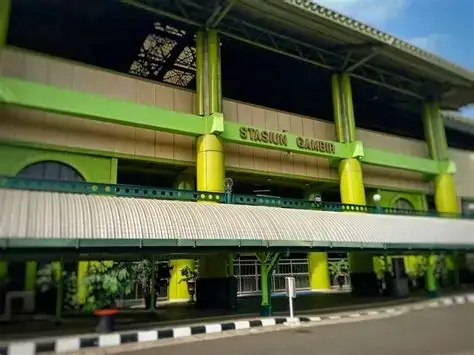 Modernisasi Stasiun Gambir dan Percepatan Penanganan Perlintasan Sebidang