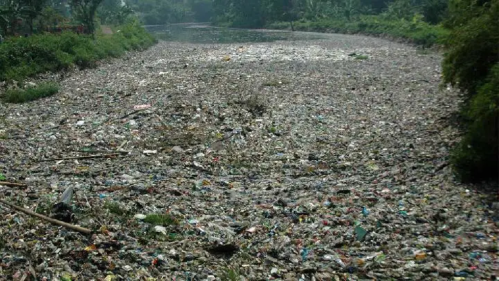Delusi Energi Hijau: Lima Alasan Walhi Menolak Proyek Sampah Menjadi Listrik