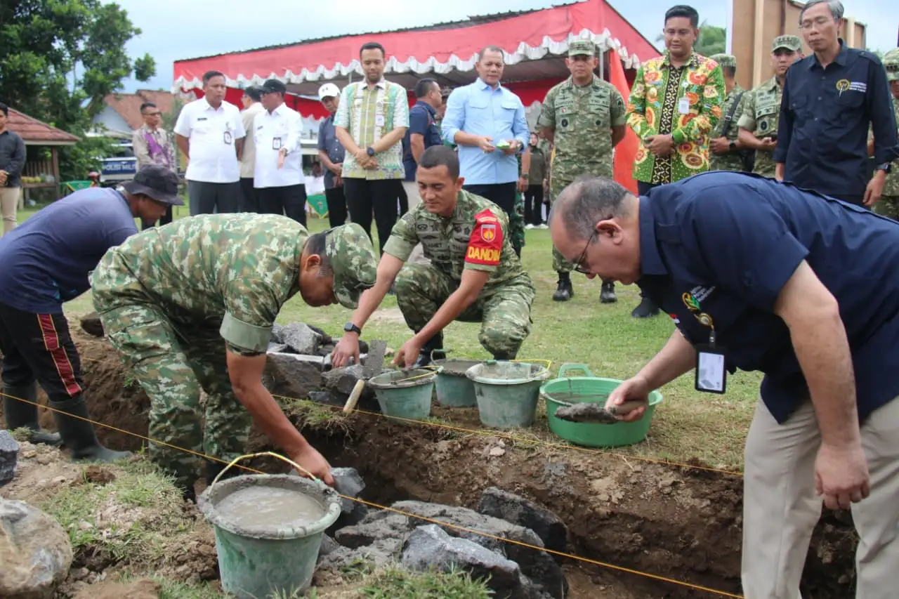 Koperasi ‘Barak’ Merah Putih: Pemerintah Mengkhianati Prinsip Koperasi, Menggerus Otonomi Desa dan Menyeret TNI ke Urusan Sipil