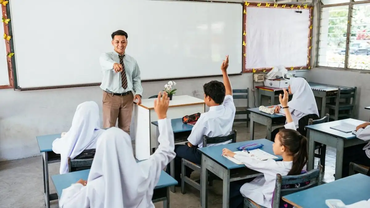 Menghapus Budaya Feodal di Sekolah, Membangun Lingkungan Belajar yang Lebih Setara