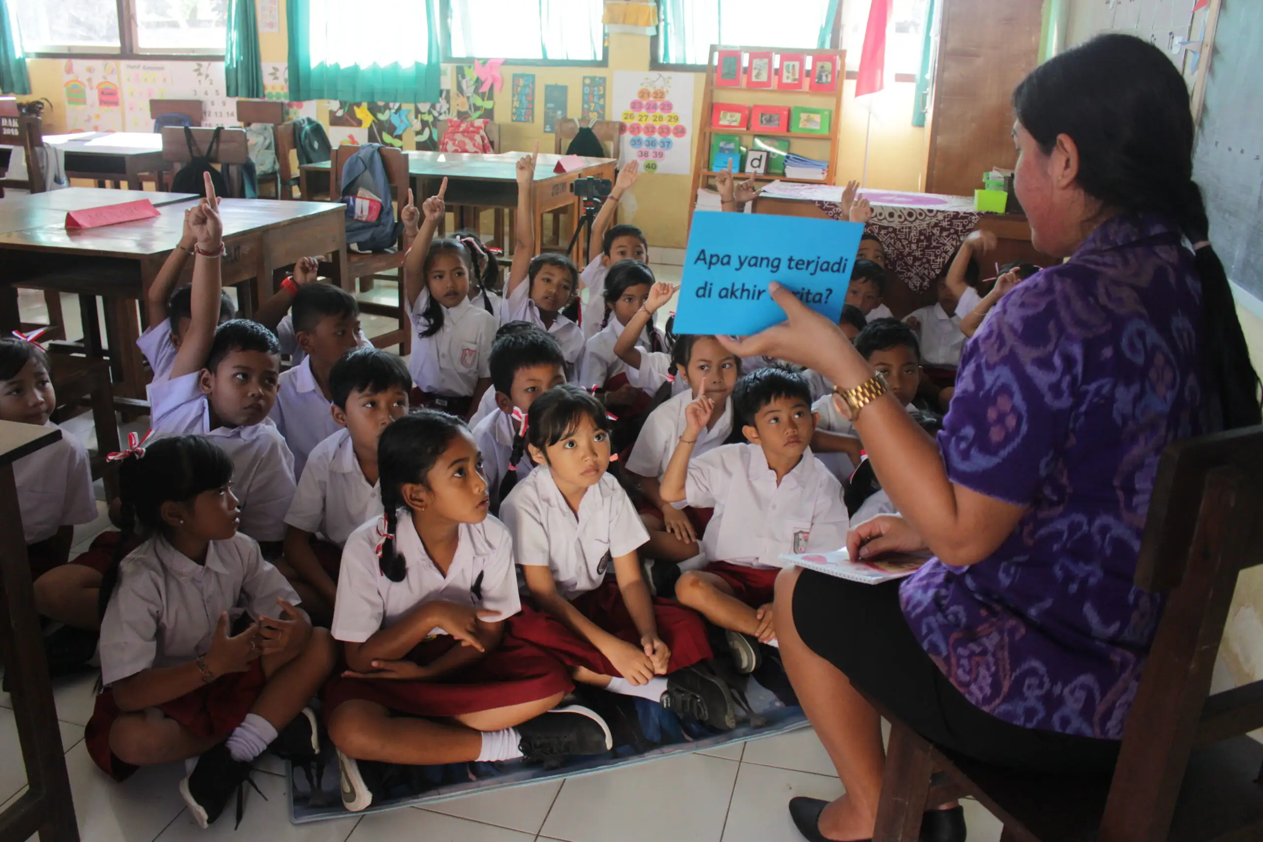 Literasi Digital: Bekal Penting Pelajar Menghadapi Era Informasi Tanpa Batas