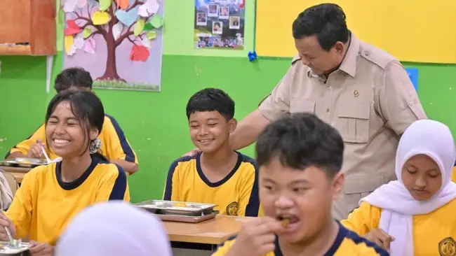 Presiden Minta Program Makan Bergizi Gratis Diprioritaskan untuk Kelompok yang Paling Membutuhkan