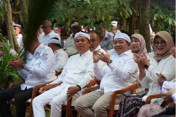 Dedi Mulyadi Tegaskan SMA/SMK Negeri di Jabar Tetap Gratis, Dana BOS Dinilai Mencukupi