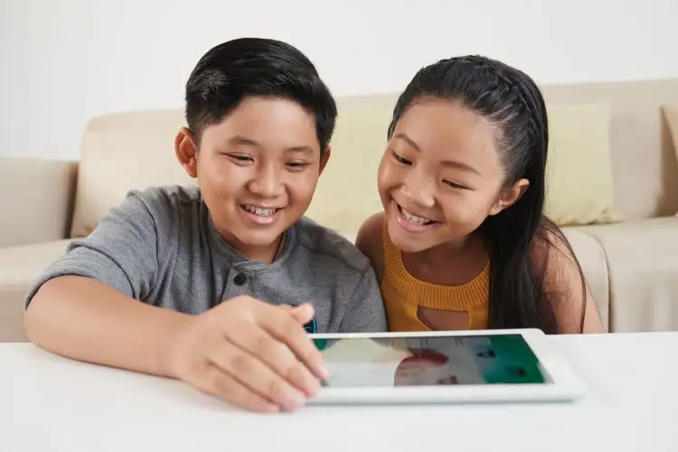 Pakar UGM: Pembatasan Internet bagi Anak Perlu Diimbangi Edukasi dan Pendampingan