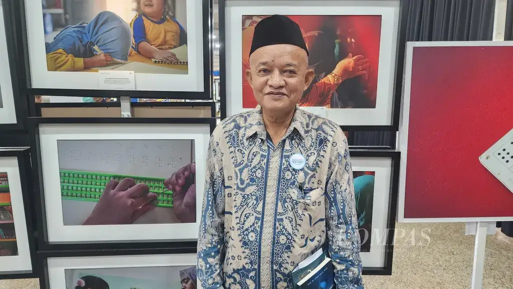 Tiga Dekade Menjaga Rumah Pengetahuan: Pengabdian Muhammad Ardi Menghidupi Perpustakaan