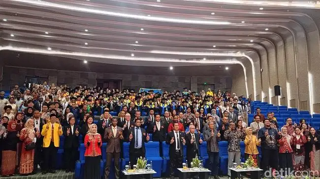 120 Mahasiswa Asing dari 21 Negara Lulus dari UI, Tiga Raih IPK Sempurna