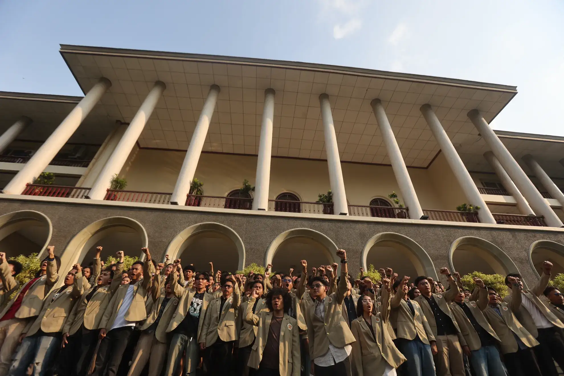 Lima Kampus Negeri Tegaskan Penghasilan Dosen Jauh Lampaui UMR, Potret Kesejahteraan Dosen Tak Bisa Disamaratakan