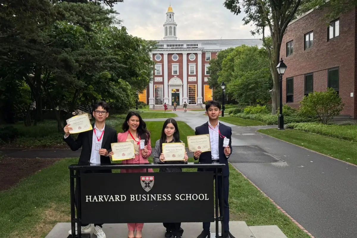 Berawal dari Inisiatif Sendiri, Tim Nimbus Buktikan Pelajar Indonesia Mampu Bersaing hingga Harvard