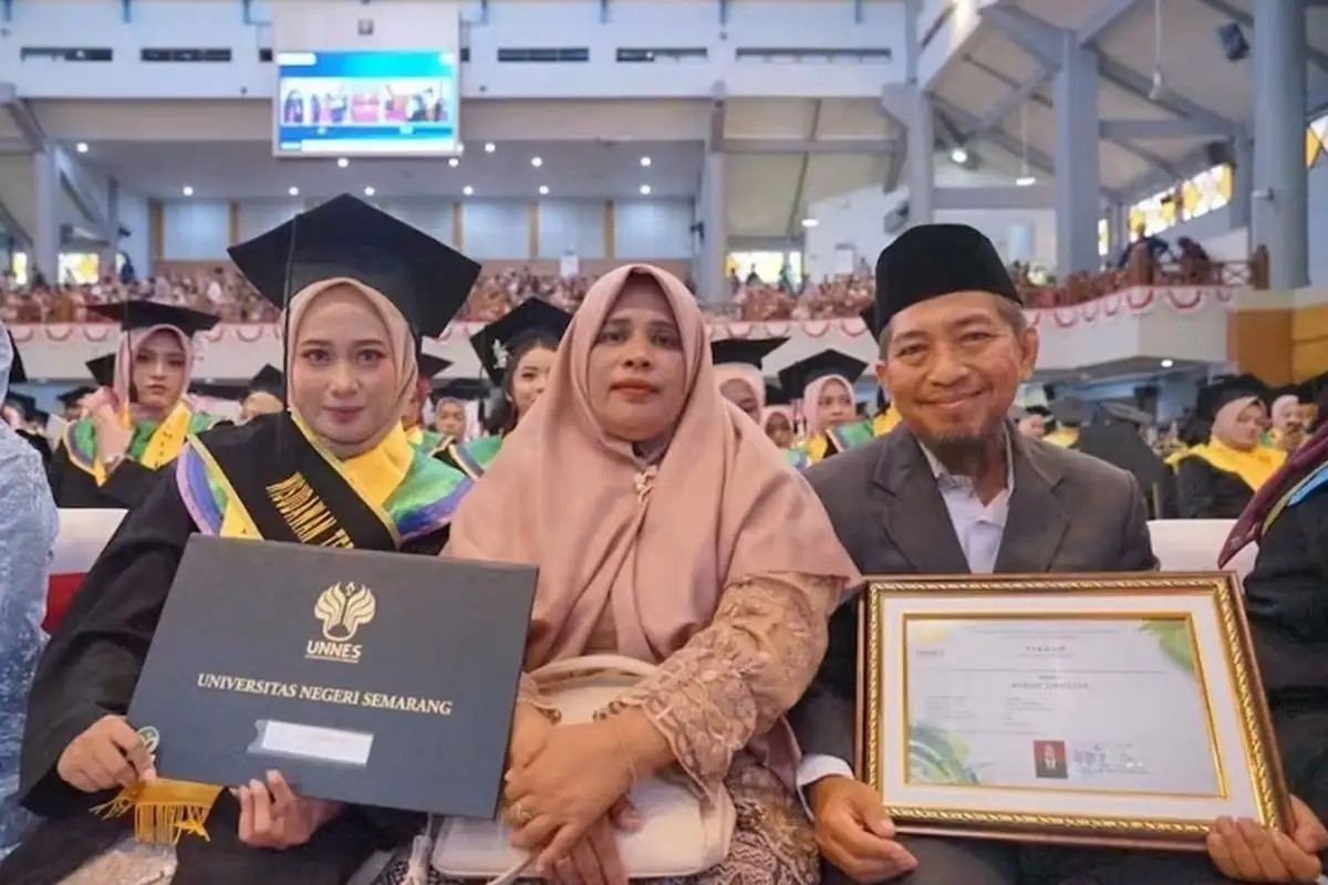 IPK 3,98 dan Tiga Inovasi Pembelajaran: Perjalanan Atikah Junelsya Mengubah Ilmu Menjadi Manfaat