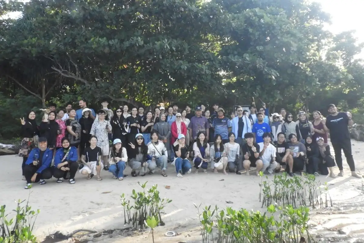 UNJ Ajak Mahasiswa Asing Belajar Mangrove, Kenalkan Ekosistem Pesisir Indonesia