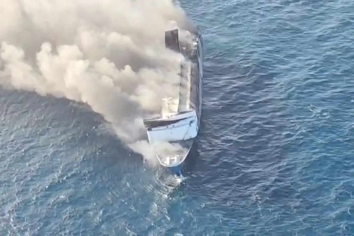 KMP Mutiara Sentosa 2 Terbakar di Perairan Sumenep, Nakhoda Hilang Kontak