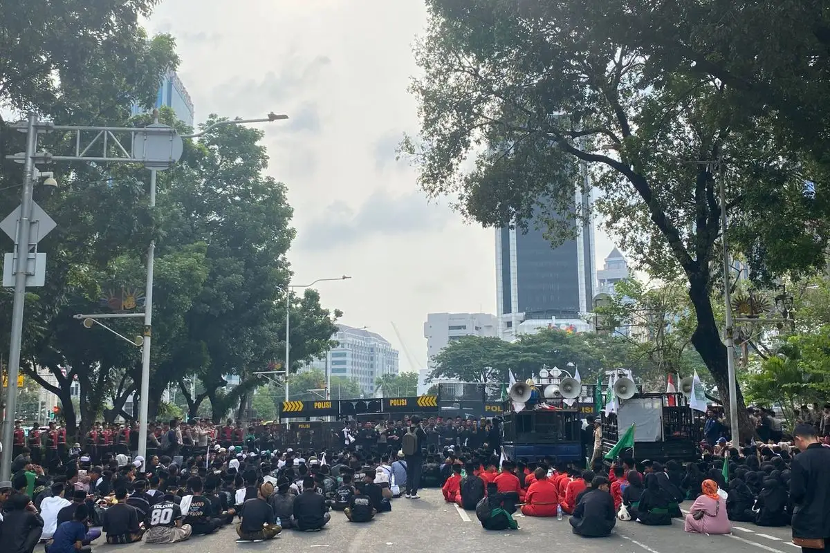 Demo Mahasiswa Digelar di Patung Kuda dan DPR Hari Ini, Pengendara Jakarta Diminta Waspada