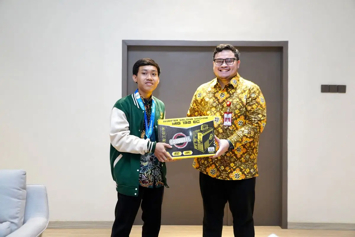 Siswa Kediri Juara Nasional LKS Pengelasan, Prestasinya Bikin Mas Dhito Beri Apresiasi