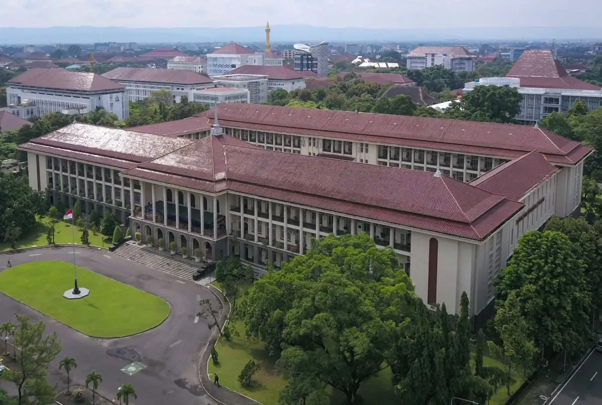 Viral Komentar Nirempati ke Pasien BPJS, UGM Siapkan Sanksi Jika Terbukti Melanggar