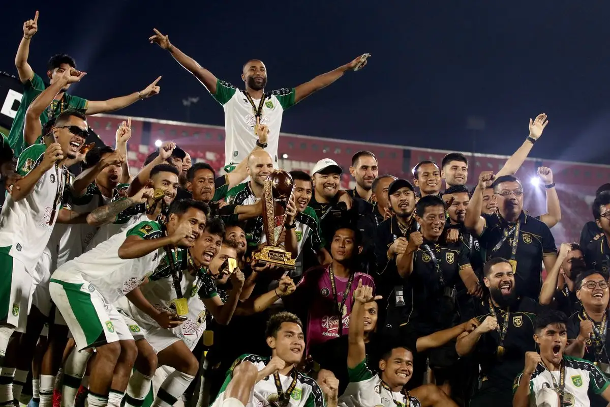 Persebaya Juara Piala Presiden 2026, Taklukkan Persib lewat Adu Penalti 6-5