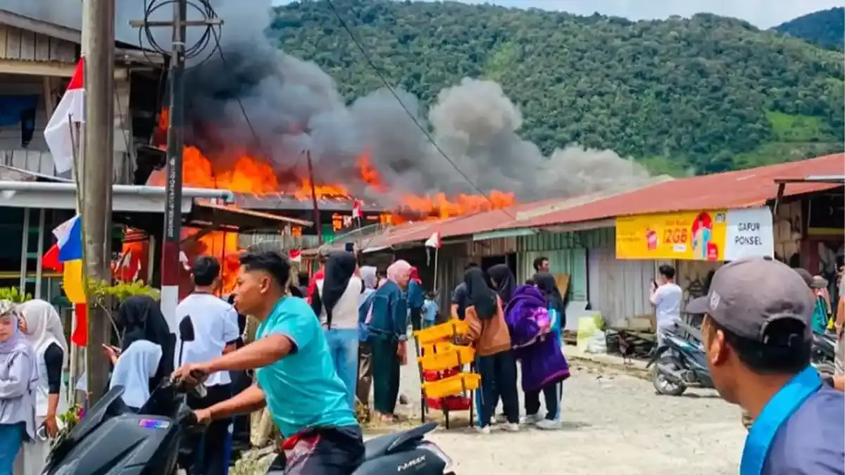 Kebakaran Hebat Pasar Jeget Ayu, 96 Bangunan Ludes dan 2 Warga Terluka