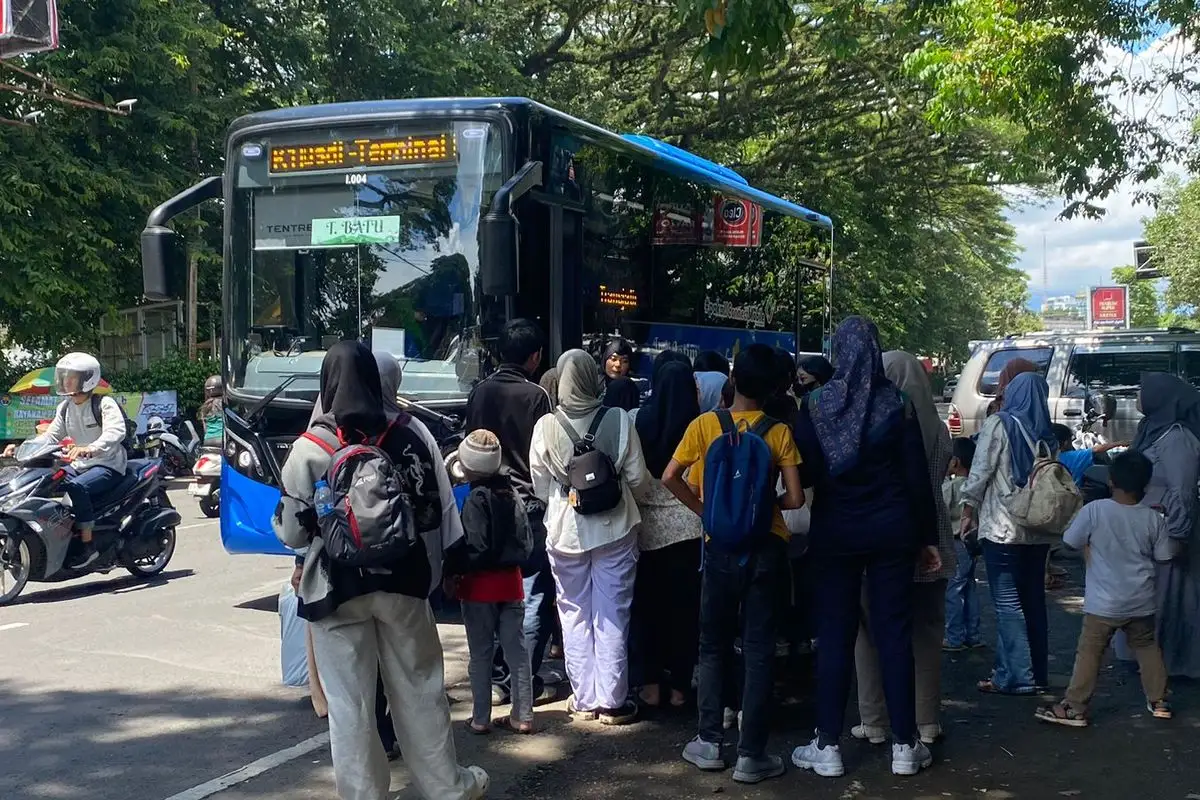 Jelang HUT RI, Khofifah Beri Diskon Tarif Trans Jatim Jadi Rp81