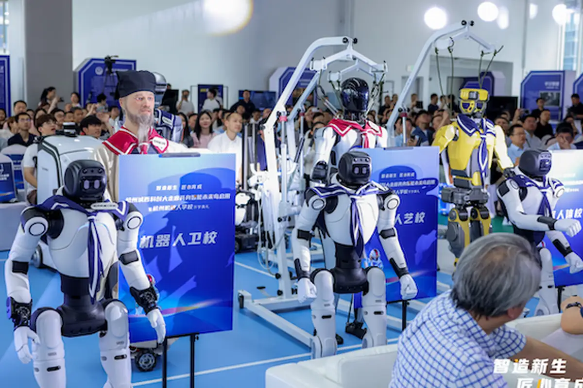 China Buka “Sekolah” untuk Robot Humanoid, Dilatih Menjalankan Pekerjaan Manusia