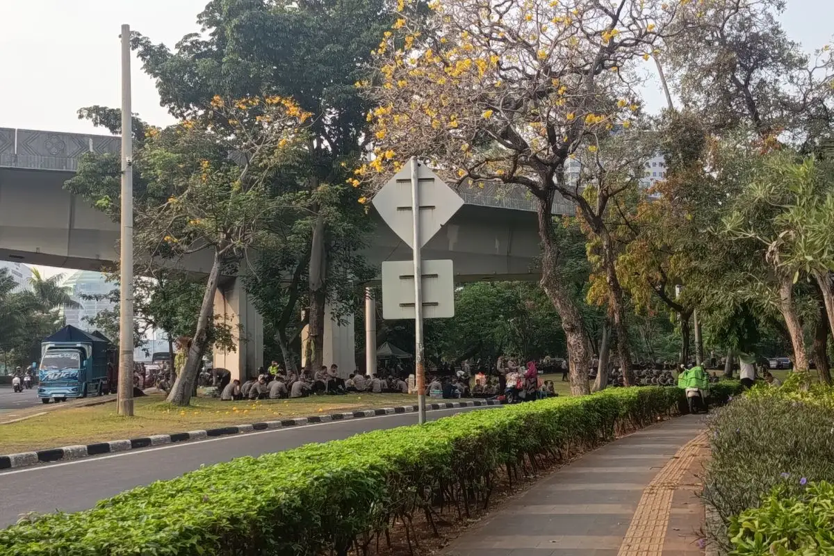 Ratusan Personel Polisi Dikerahkan ke Semanggi Jelang Demo 27 Agustus