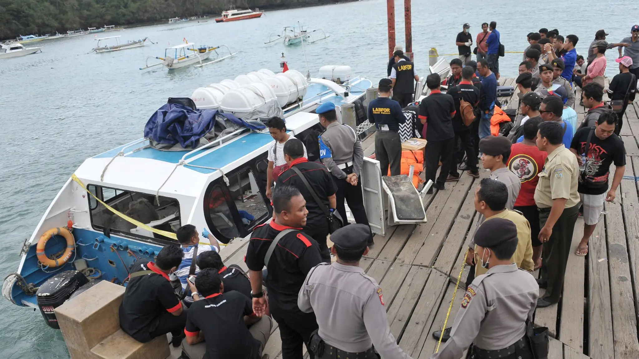 Kisah Selamat Ahmadi: 12 Jam Terombang-ambing di Laut Jawa Berkat Selembar Papan