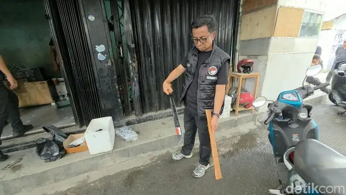 Polri dan BNN Gelar Operasi Pemberantasan Narkoba di Kampung Ambon dan Kampung Boncos