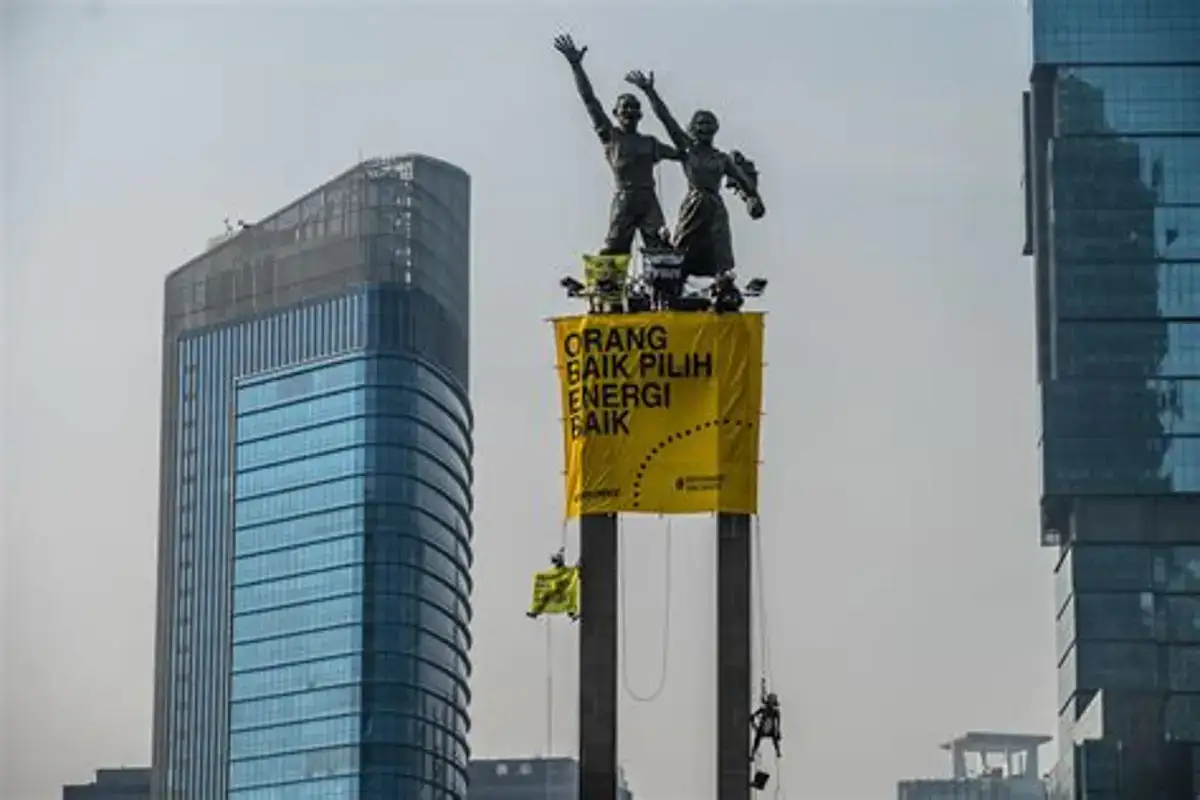 Aksi Protes Krisis Iklim Greenpeace di Bundaran HI Direspons Pemerintah: Kebebasan Berpendapat Dihormati