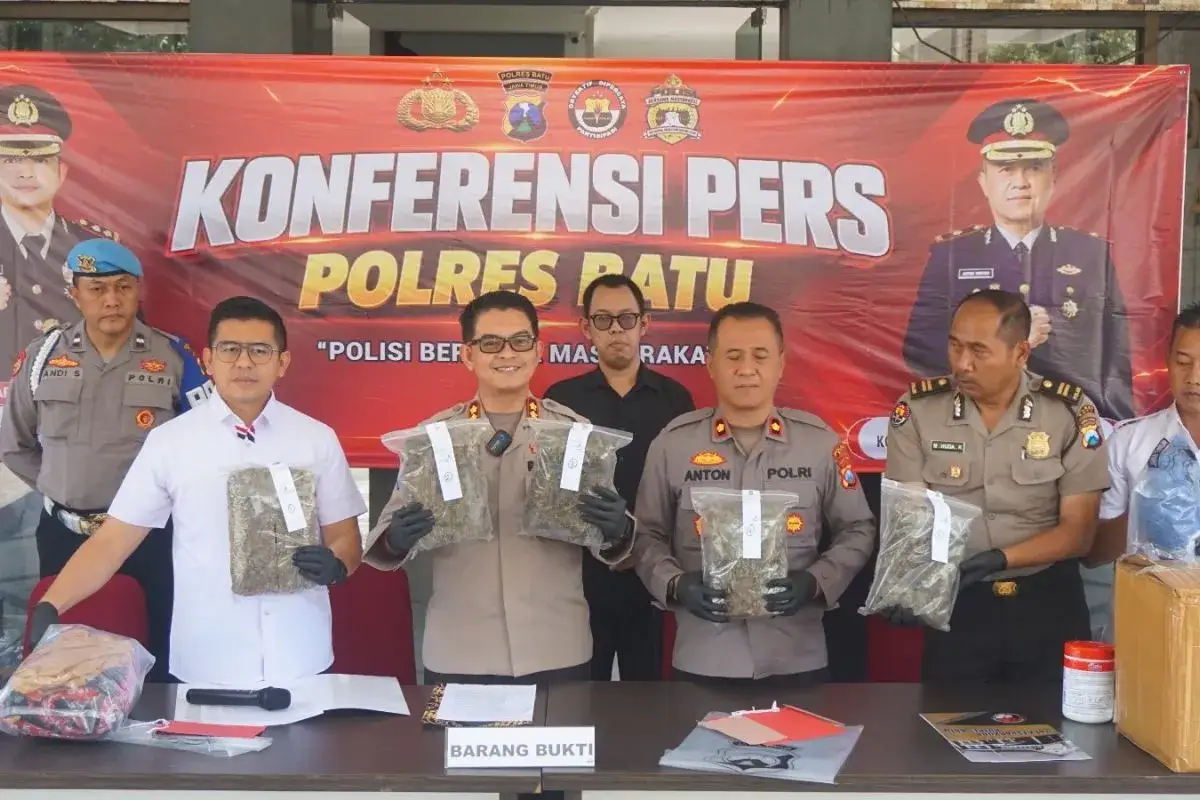 Polres Batu Menangkap Petani yang Membeli Lima Kilogram Ganja melalui Media Sosial