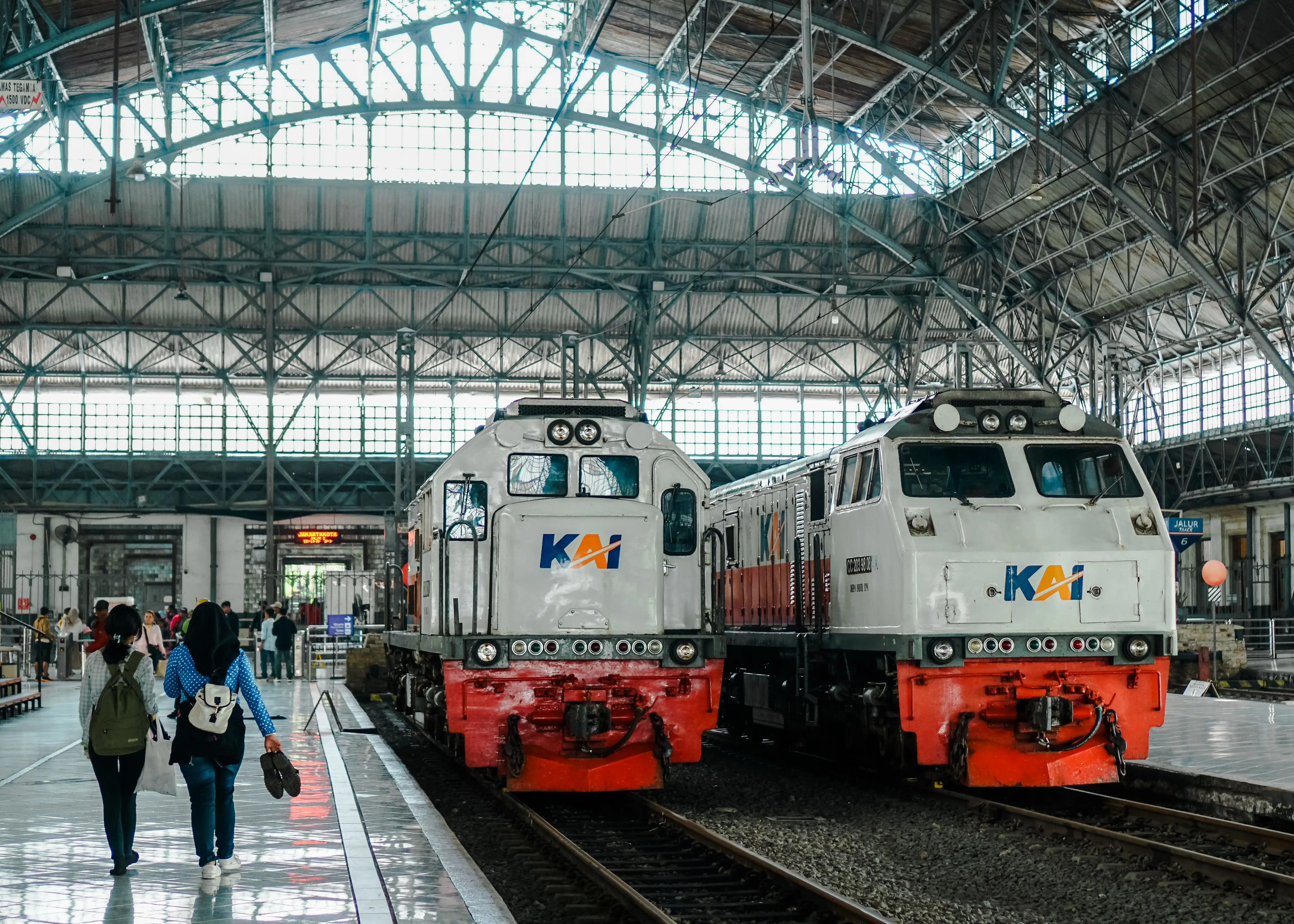 KRL Bablas di Stasiun Sudirman: KAI Commuter Jalani Evaluasi SOP dan Periksa Masinis