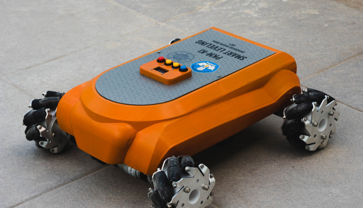 Tim Robotik UGM Ciptakan Robot Pengukur Kemiringan Tanah